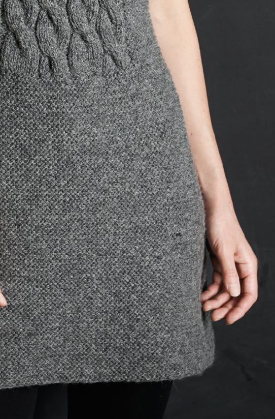 Lana Grossa JURK MET KABELINZET Alta Moda Alpaca