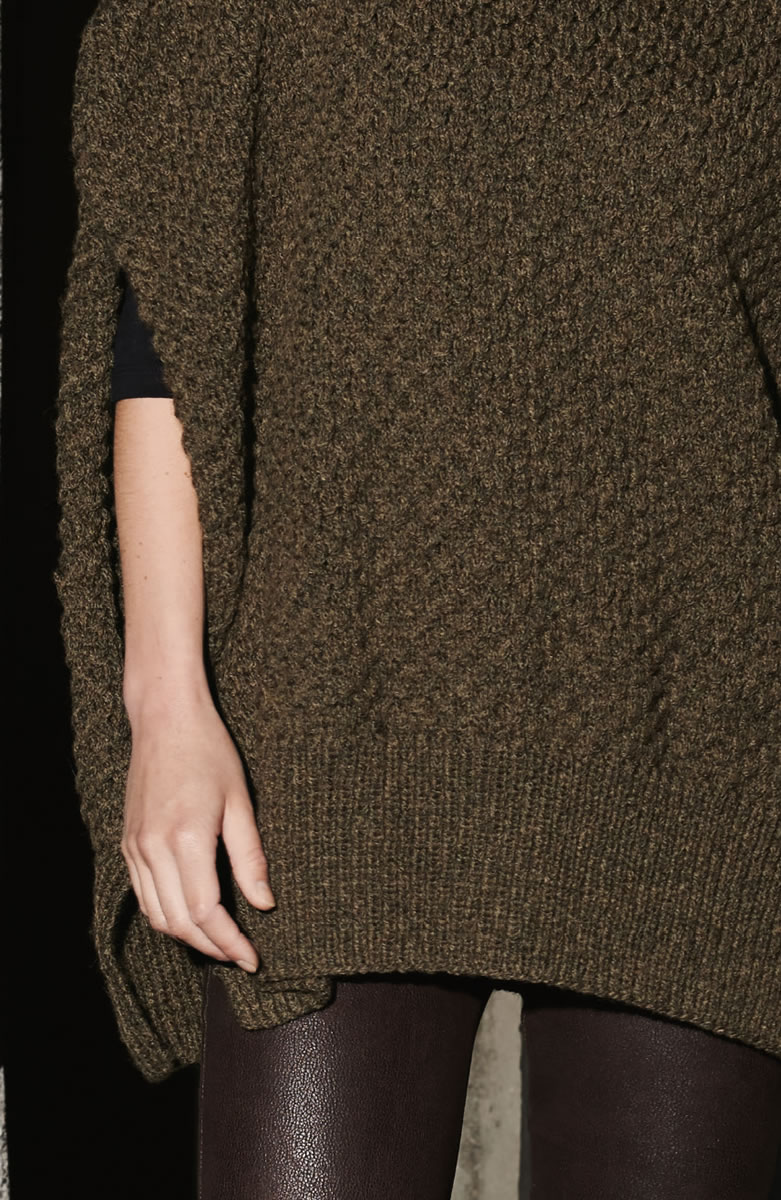 Lana Grossa PONCHO IN SMOKPATROON Alta Moda Alpaca