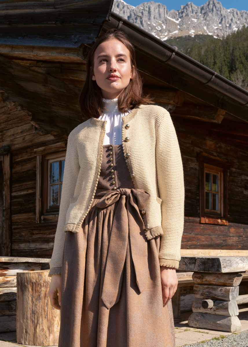 Lana Grossa TRACHTEN No. 9 - Duitse Uitgave
