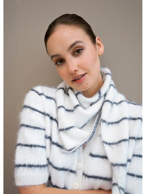 Lana Grossa DRIEHOEKIGE STOLA Finito