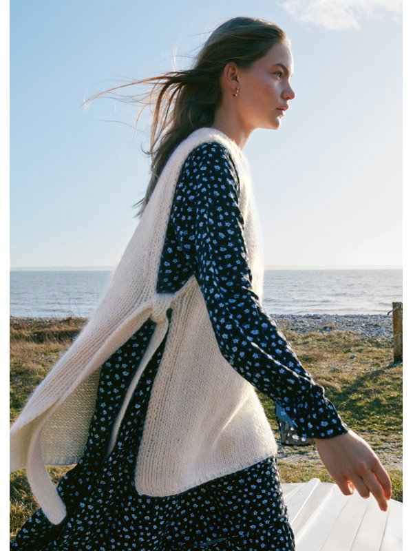 Lana Grossa SLIPOVER IN TRICOTSTEEK Natural Alpaca Pelo